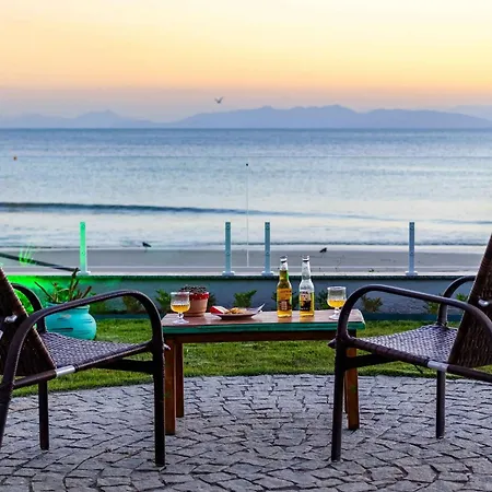 Exclusivo Sobrado de Férias Frente Mar com Incrível Por do Sol-2